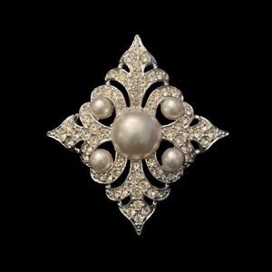 Vintage Art Deco Diamond Shaped Rhinestone Faux Pearl Silver Brooch/ Pin